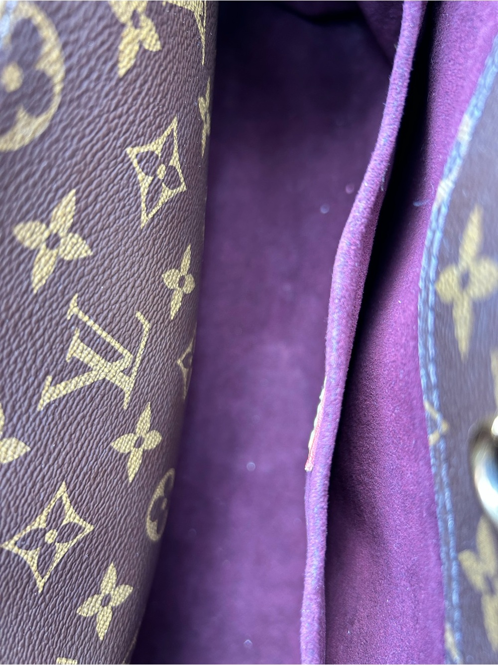 Louis Vuitton Monogram Montaigne Tote - Picture 9 of 11